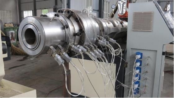 Linea dell'estrusione del tubo del PVC del condotto di elettricità della plastica di alta efficienza che fa macchina
