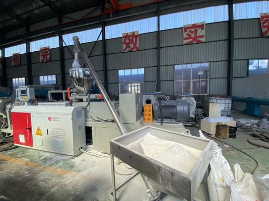 Linea dell'estrusione del tubo di gas del cavo del condotto elettrico di drenaggio del rifornimento idrico del PVC di UPVC CPVC