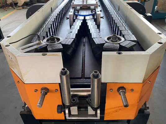 Macchine per tubi ondulati in plastica PP PE Manicotti per cavi Linea di estrusione di tubi ondulati a parete singola