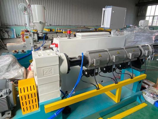 linea ondulata a parete semplice HDPE dell'estrusione del tubo di 90Kg/H 16-63mm del PE pp