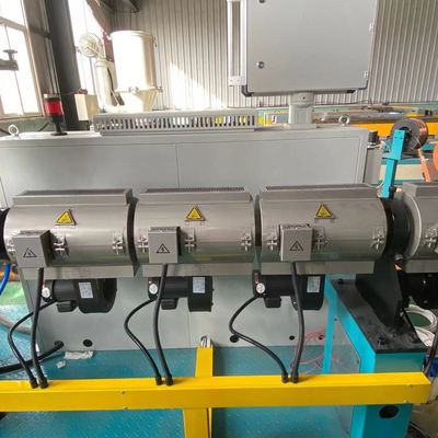 linea di produzione di plastica del tubo del condotto del PVC 91KW di 16-32mm che fa macchina