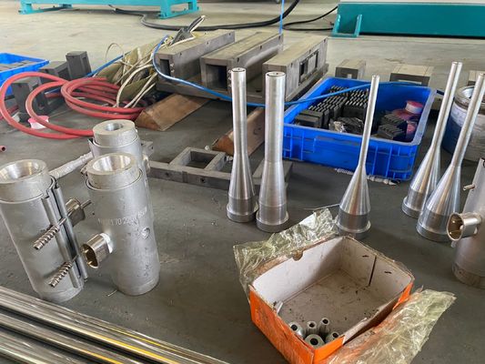 tubo del PVC 120kg/h che rende a macchina il doppio estrusore a vite conico