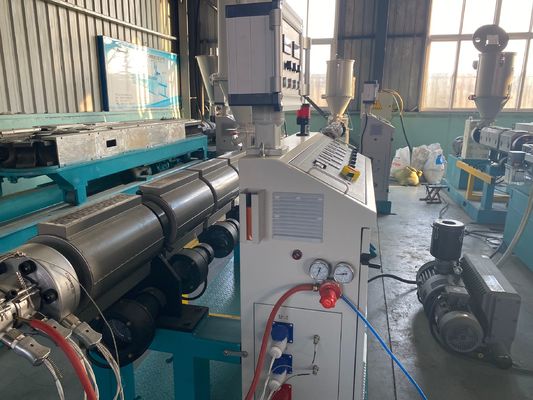 tubo del PVC 180-250kg/Hr che rende a macchina l'estrusore a vite gemellato conico