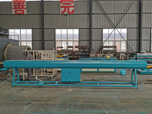 Linea di produzione della macchina dell'estrusione del tubo del PVC del motore 37KW estrusore a vite gemellato