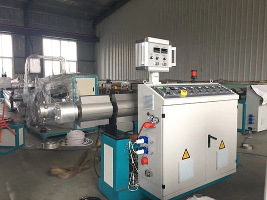 Macchina ondulata di plastica 60-80kg/H del tubo della singola vite
