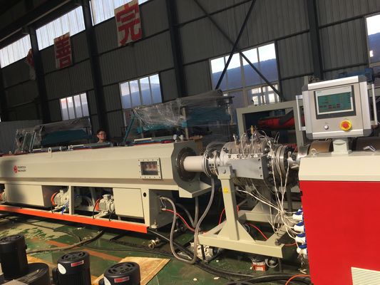 Espulsore elettrico del tubo del condotto del PVC dell'acqua di plastica dello scolo completamente automatico