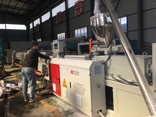 Espulsore elettrico del tubo del condotto del PVC dell'acqua di plastica dello scolo completamente automatico