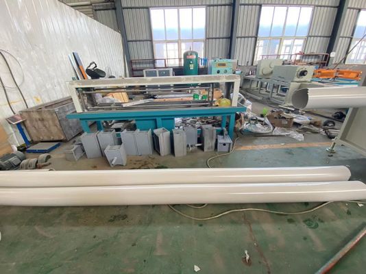 Linea di estrusione di tubi in PVC per drenaggio automatico dell'acqua Controllo PLC