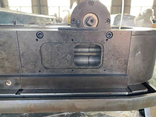 Il cavo collega la linea con un manicotto ondulata a parete semplice alta velocità dell'estrusione del tubo