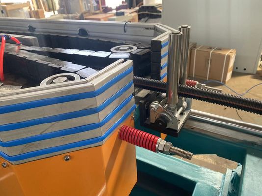 PE pp che infila la linea di produzione ondulata a parete semplice del tubo con la linea di segno