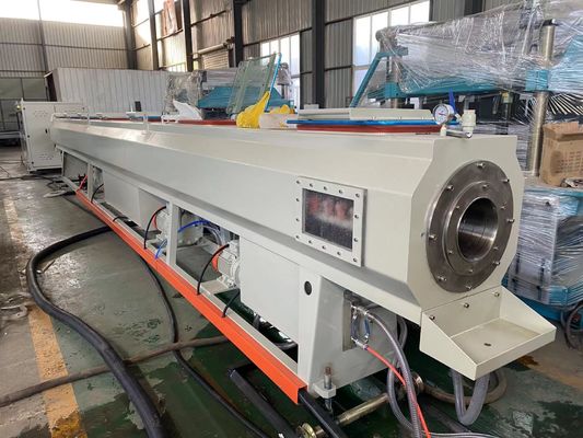Rifornimento idrico e linea dell'estrusione del tubo del PVC del tubo di drenaggio che fa macchina