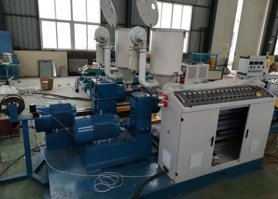 Linea di produzione ondulata a parete semplice dell'estrusione del tubo flessibile 30KG/H