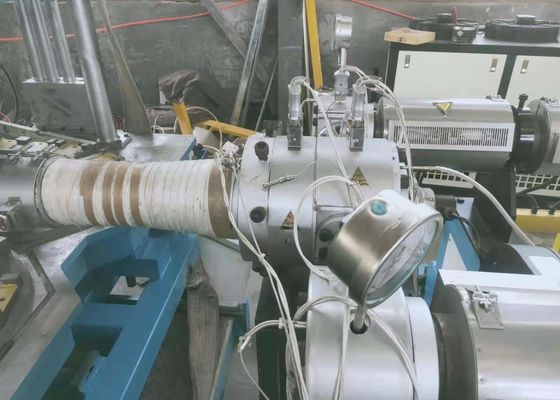 Tubo di plastica del motore di ABB che fa macchina per la linea dell'estrusione del tubo dell'HDPE