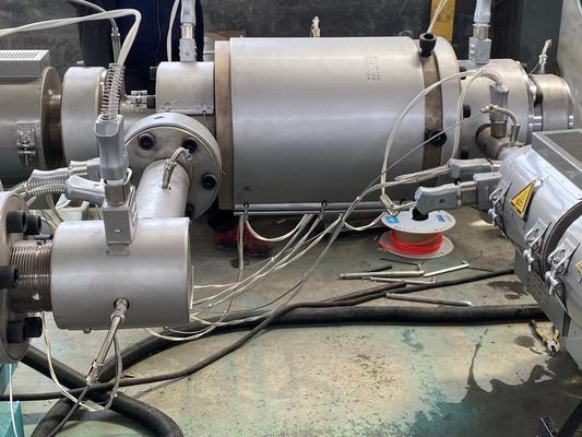 Linea di produzione di plastica del tubo del PE di tre strati tubo di gas di energia del rifornimento idrico dell'irrigazione a goccia