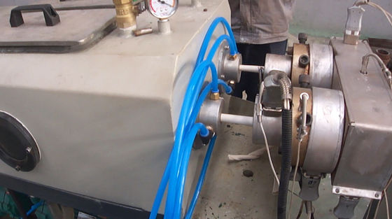 linea di plastica di lavoro a catena dell'estrusione del tubo della doppia cavità di 20-63mm