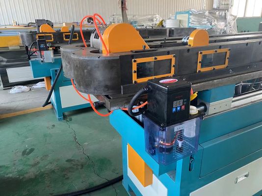 PVC/PP/PE di plastica ha ondulato la linea dell'estrusione del tubo completamente automatica